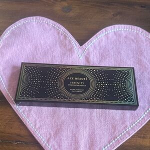 Ace Beaute Serenity Eyeshadow Palette